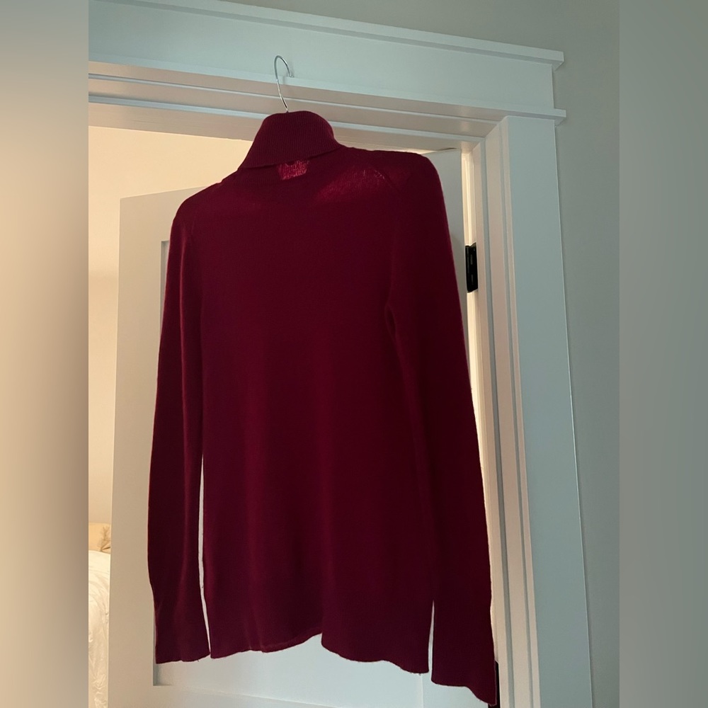 Alex Marie cashmere sweater burgundy. Size S in excellent condition